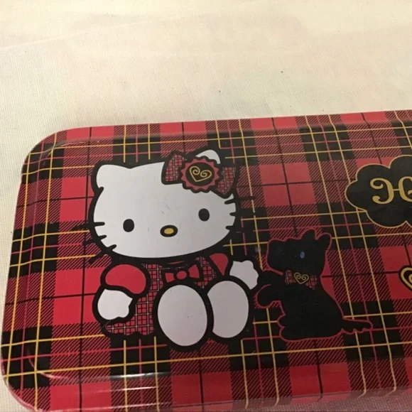 VTG Rare 1976-2003 Sambrio Hello Kitty Scottie Dog Red Plaid Metal Box, w/ Tray.